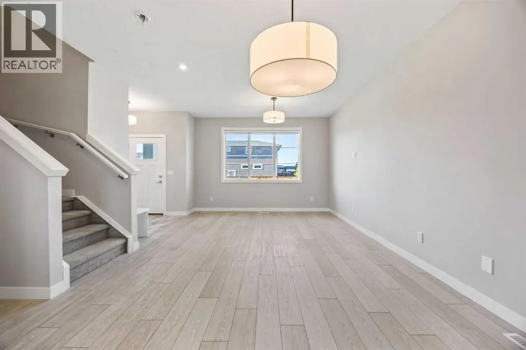 204 Chelsea Manor