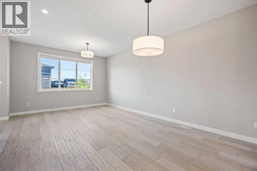 204 Chelsea Manor