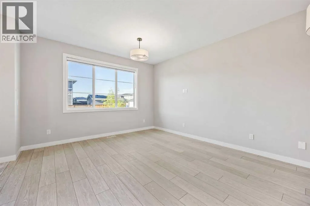 204 Chelsea Manor