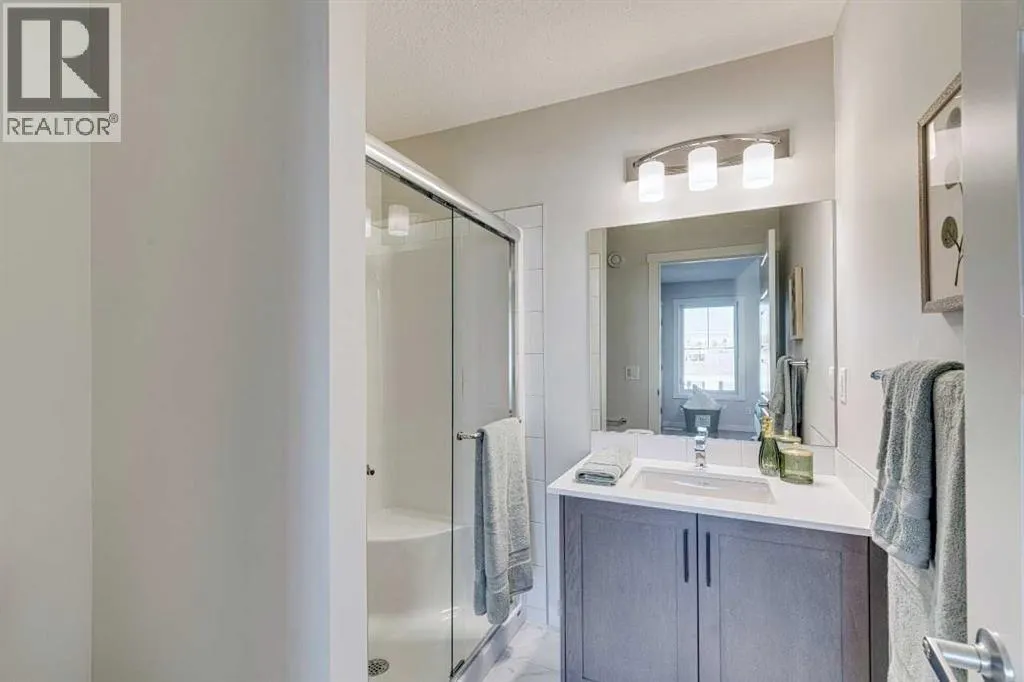 827, 155 Crimson Ridge Place NW