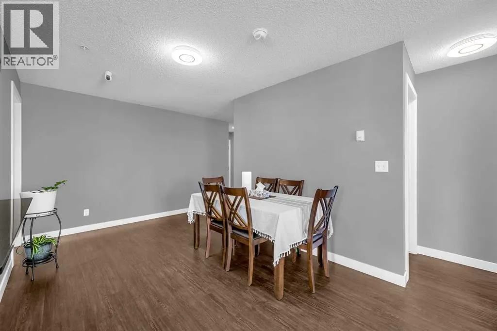 319, 5 Saddlestone Way NE