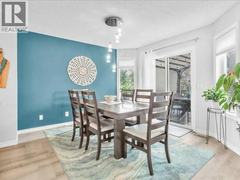 104 Bridlewood Road SW