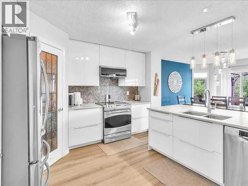 104 Bridlewood Road SW