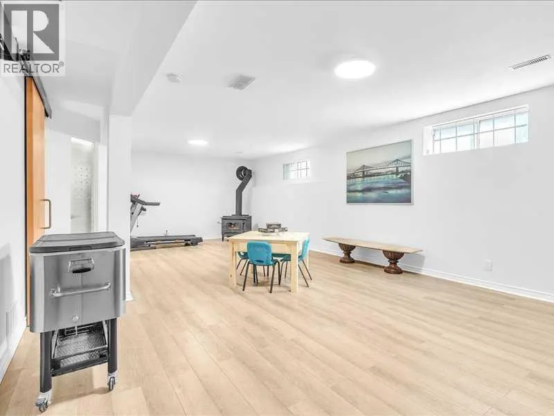104 Bridlewood Road SW