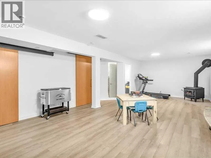 104 Bridlewood Road SW
