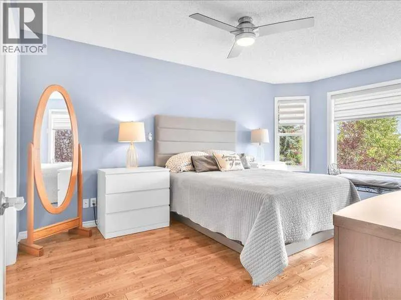 104 Bridlewood Road SW