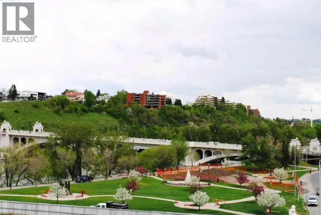 202, 205 Riverfront Avenue SW