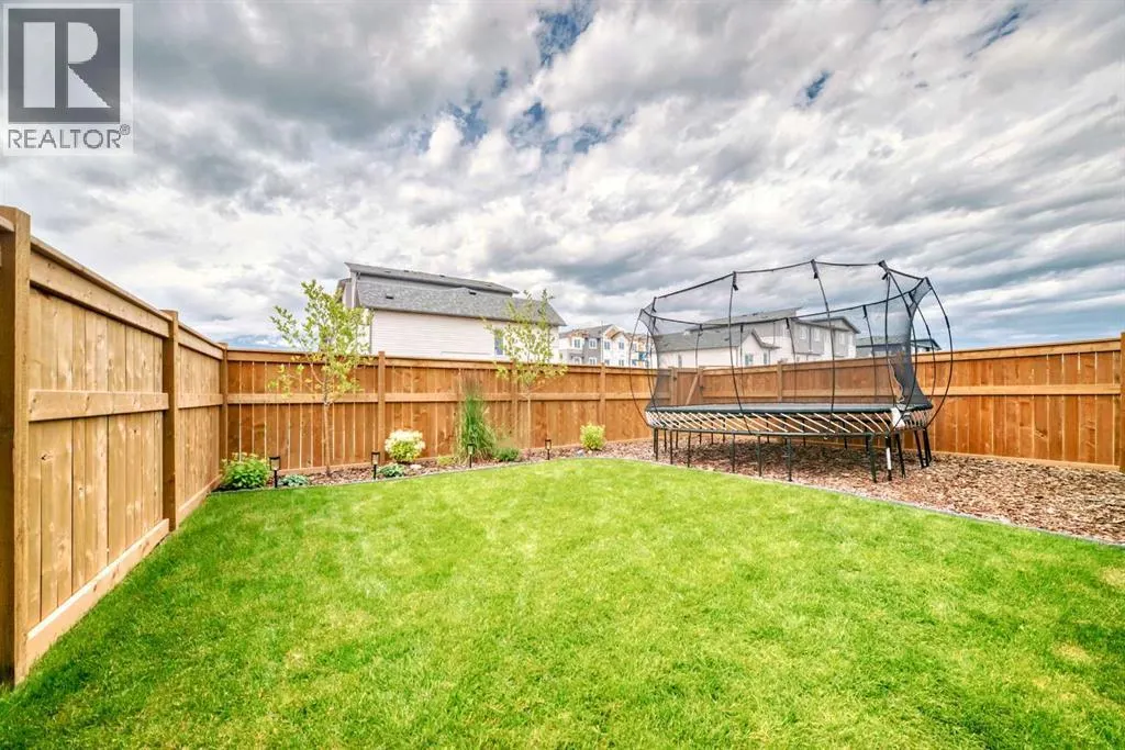 36 Emberside Green