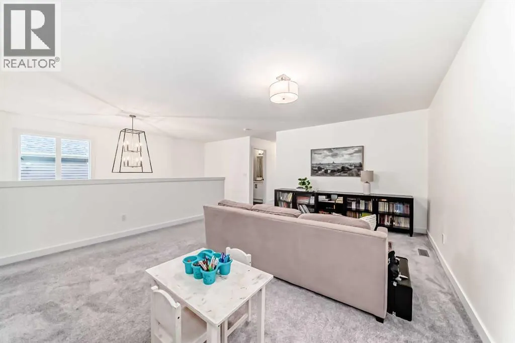 36 Emberside Green
