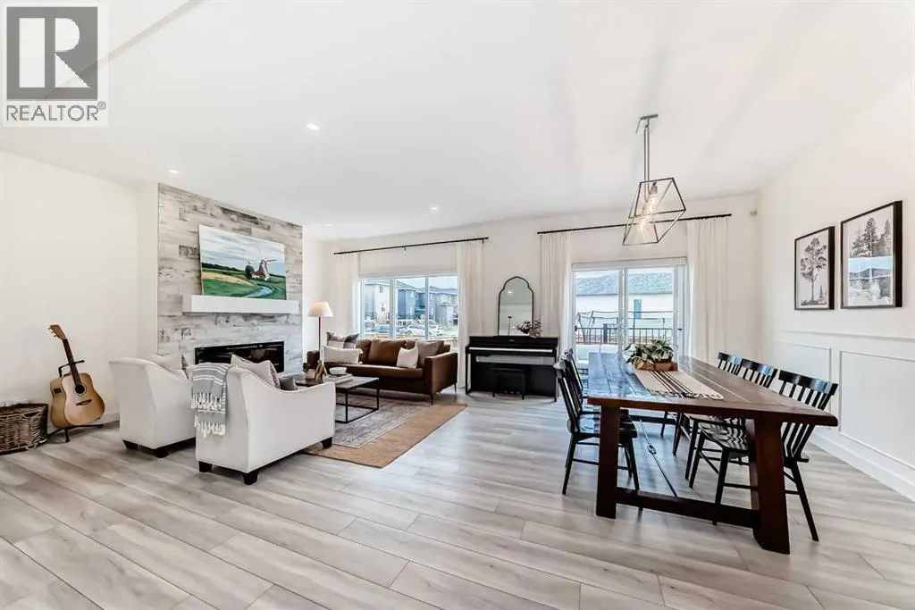 36 Emberside Green