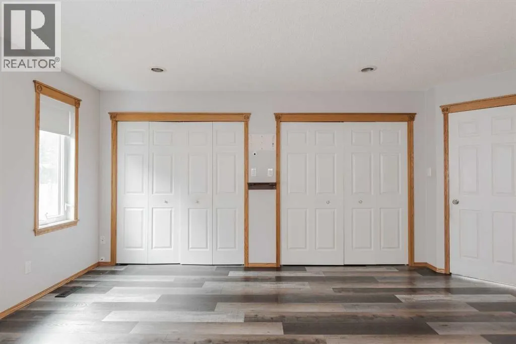 293 Ball Place
