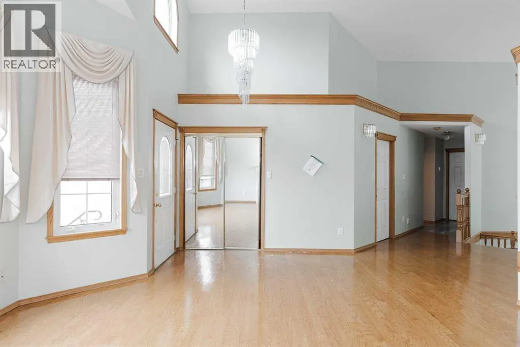 293 Ball Place