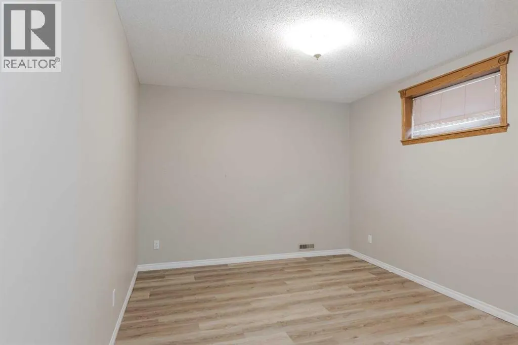 293 Ball Place