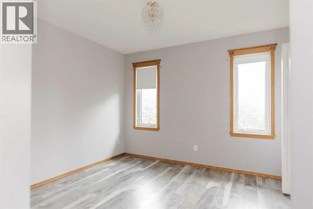 293 Ball Place