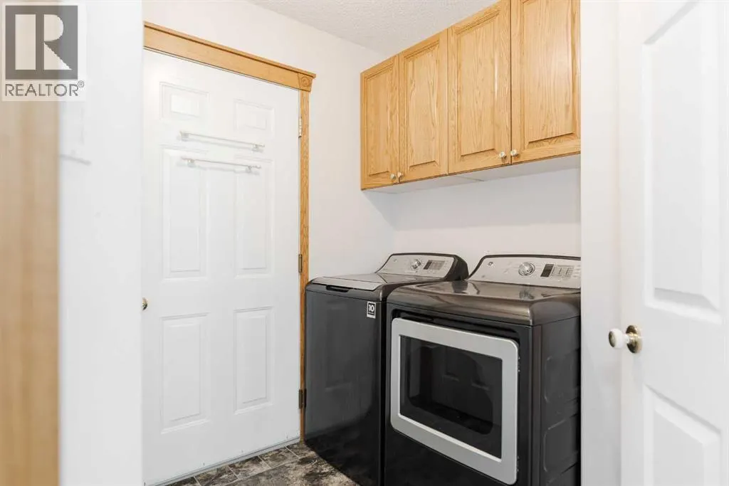 293 Ball Place