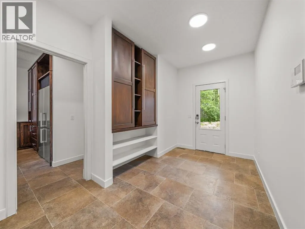 200, 298075 218 Street W