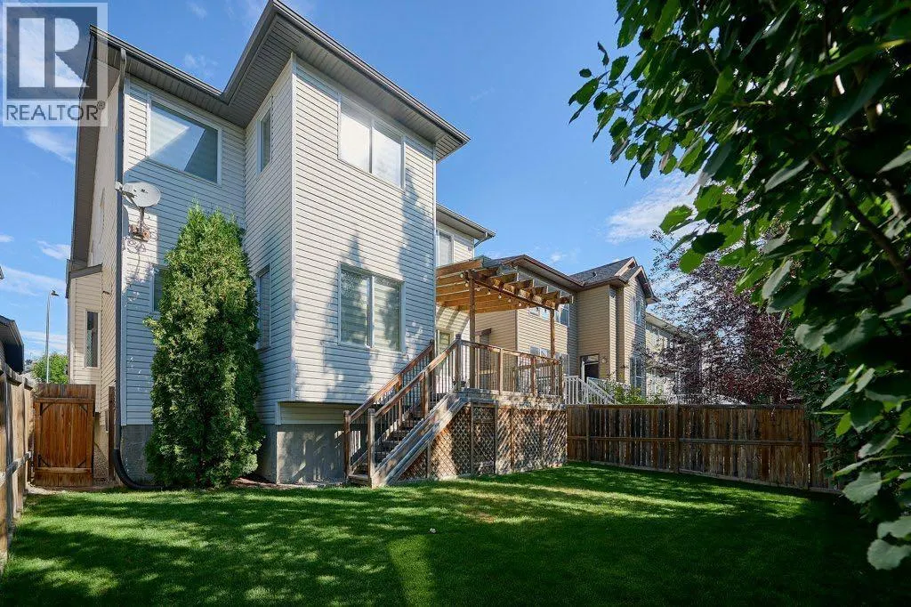 92 Royal Oak Manor NW