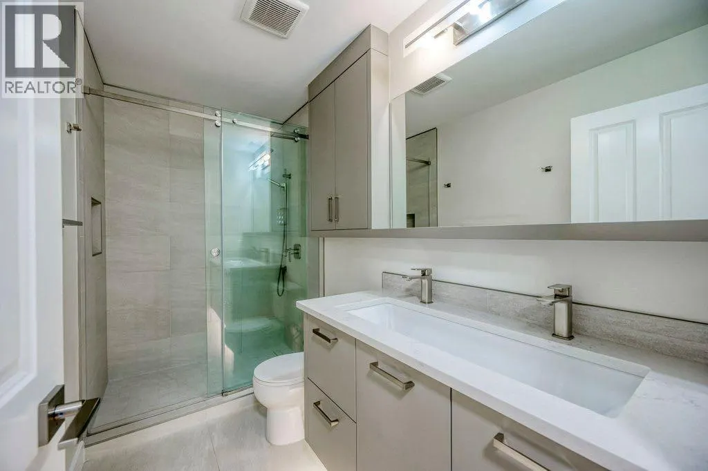 92 Royal Oak Manor NW