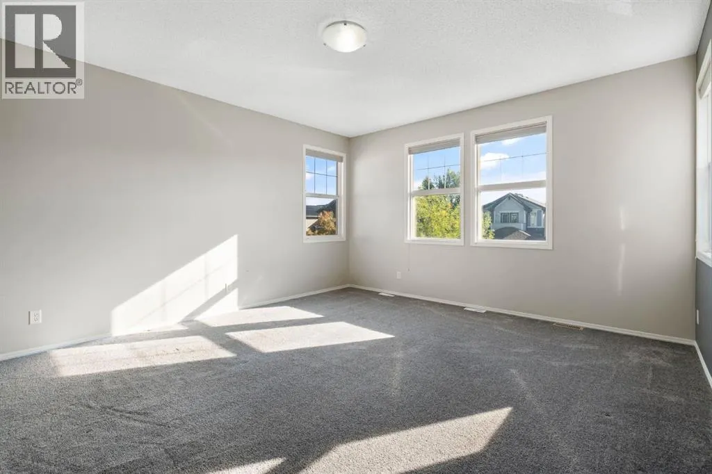 134 Autumn Close SE