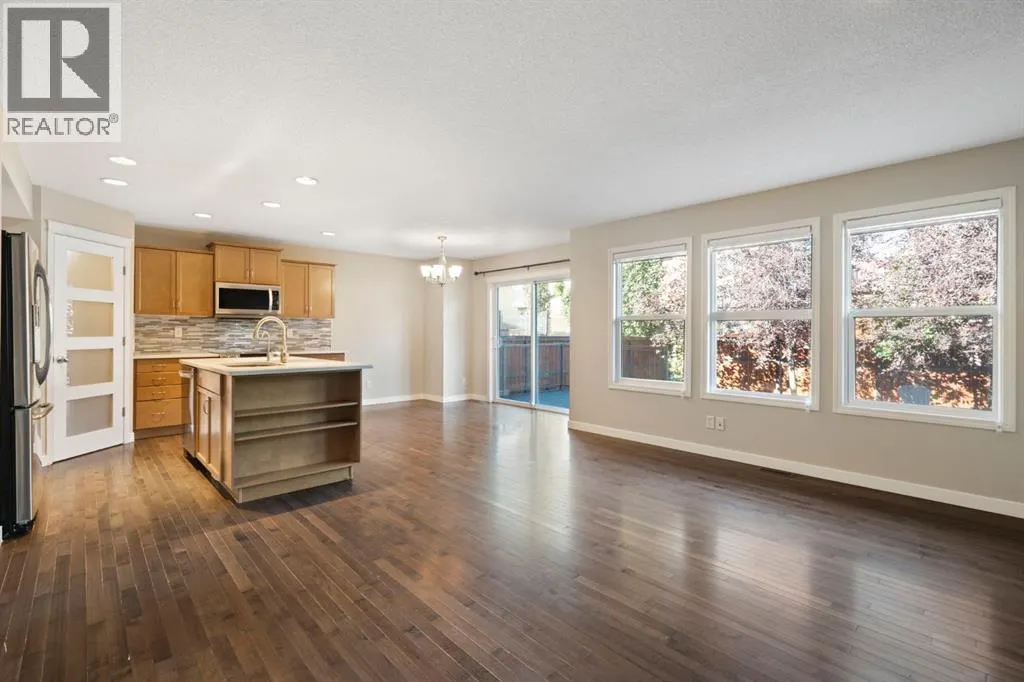 134 Autumn Close SE