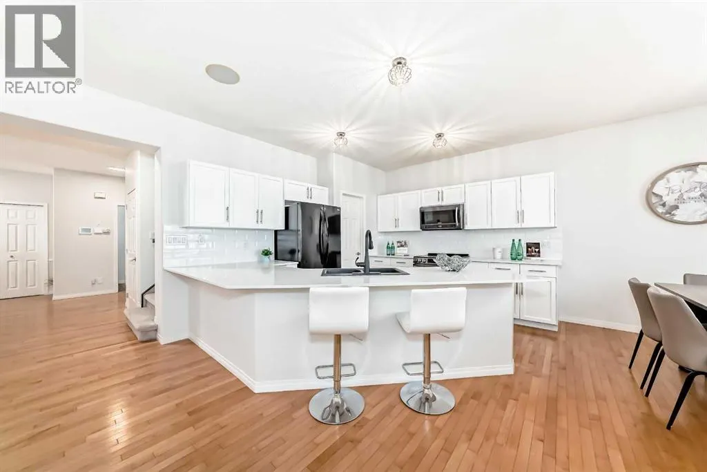 196 Everwoods Green SW