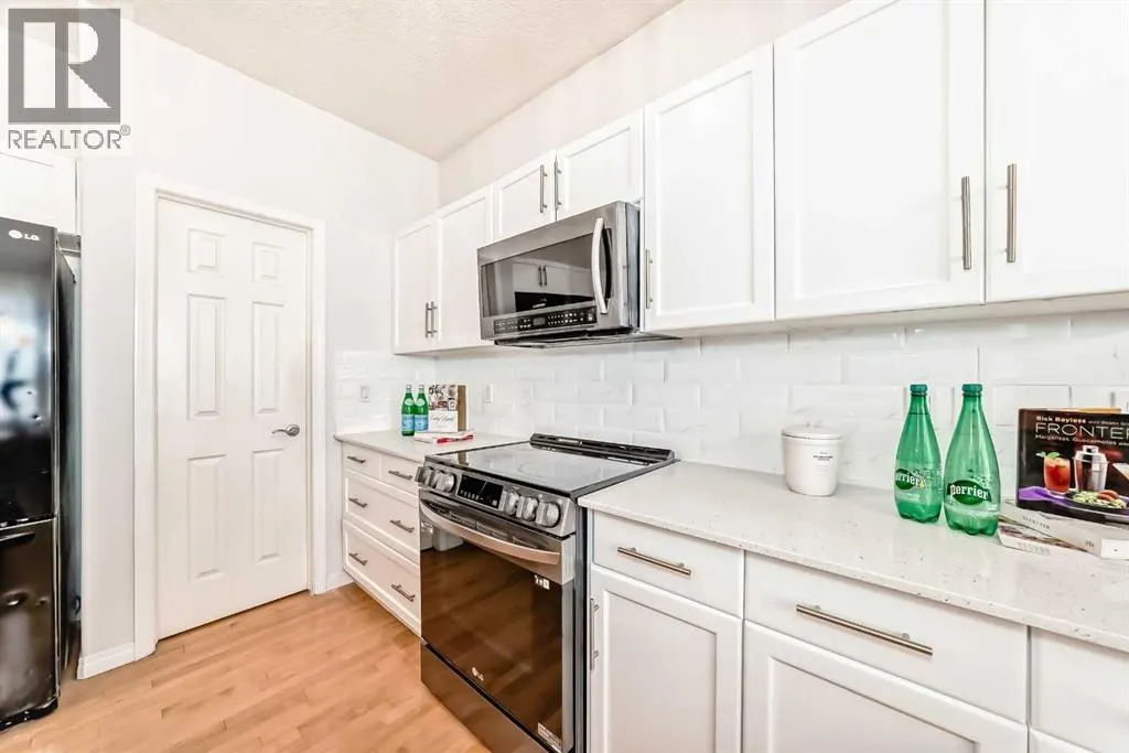 196 Everwoods Green SW