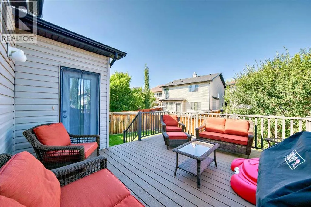 196 Everwoods Green SW