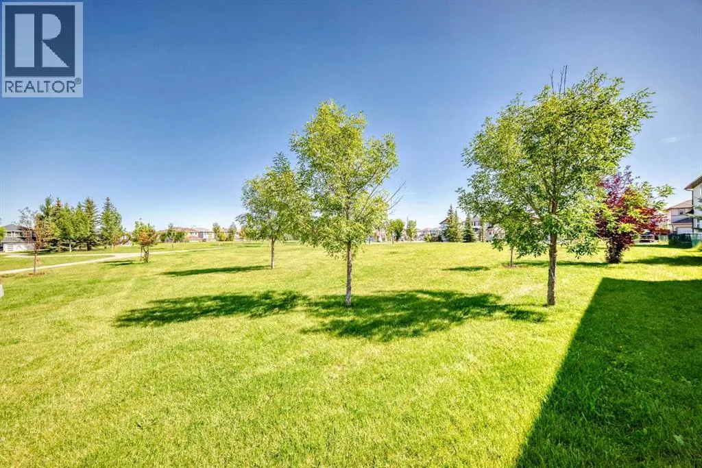 196 Everwoods Green SW