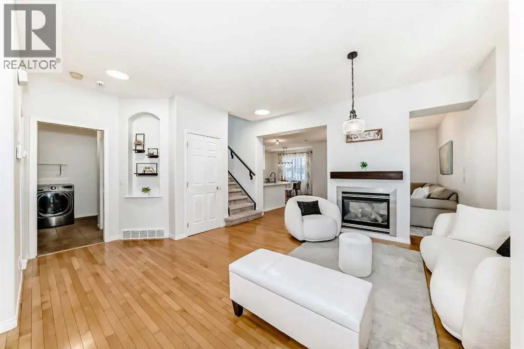 196 Everwoods Green SW