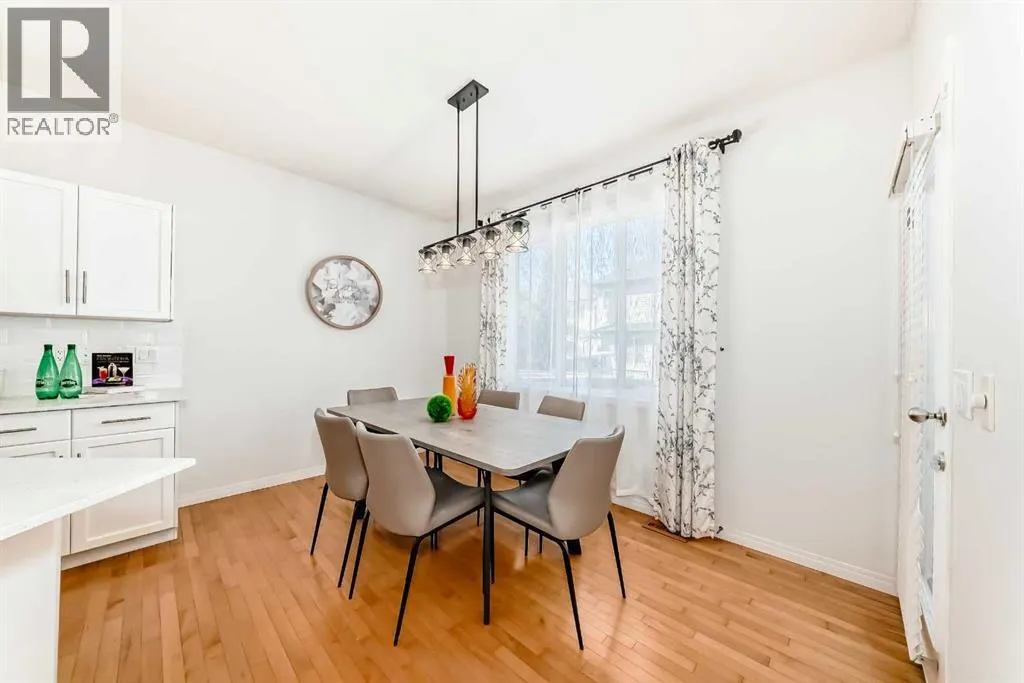 196 Everwoods Green SW