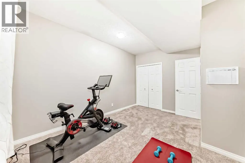 196 Everwoods Green SW