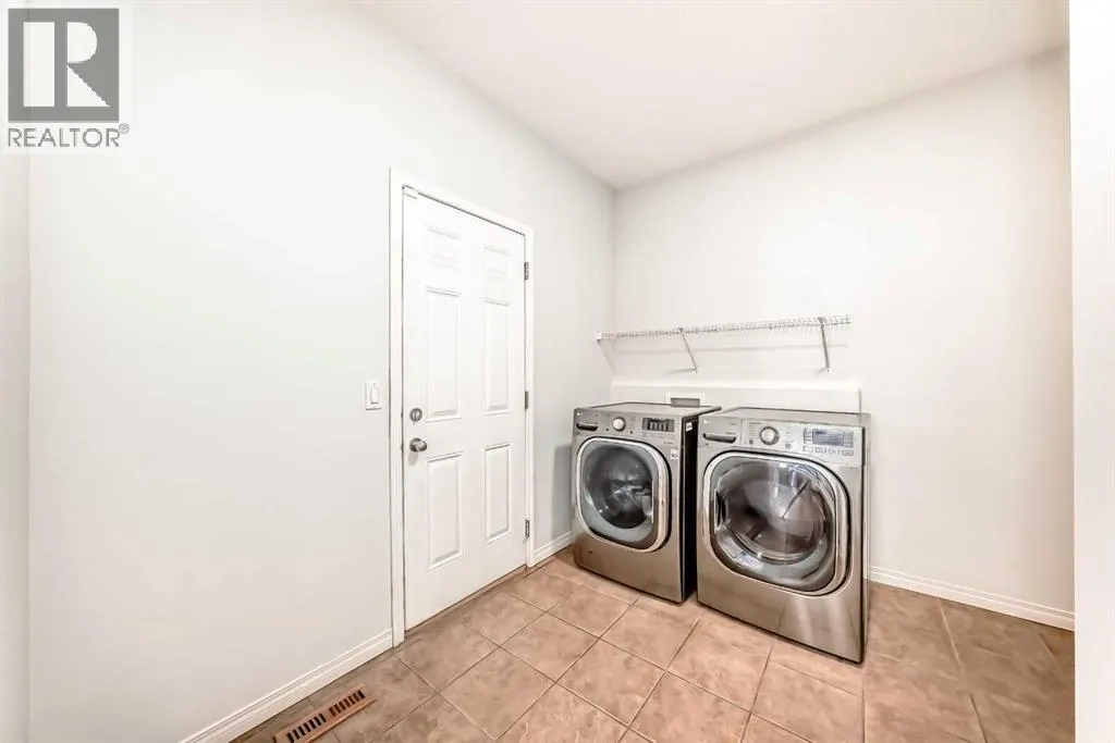 196 Everwoods Green SW