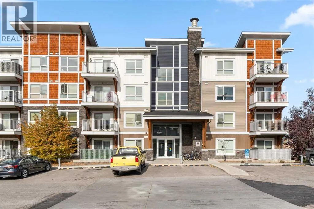 4403, 302 Skyview Ranch Drive NE