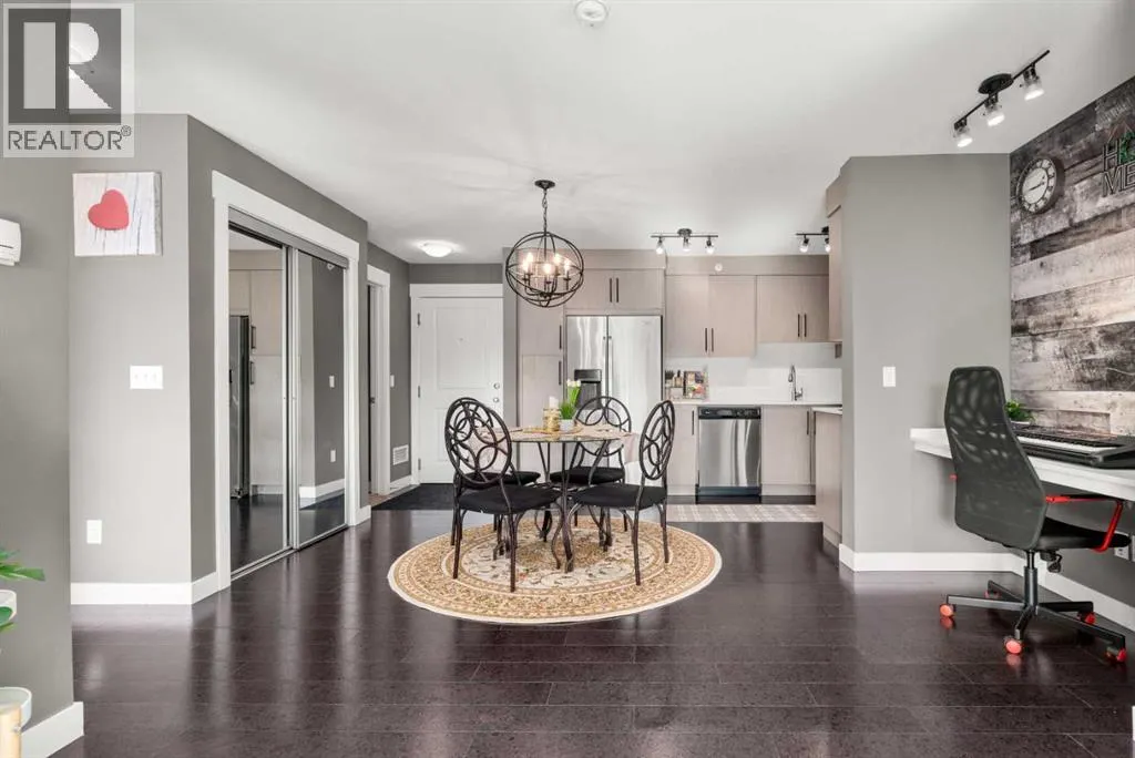 4403, 302 Skyview Ranch Drive NE
