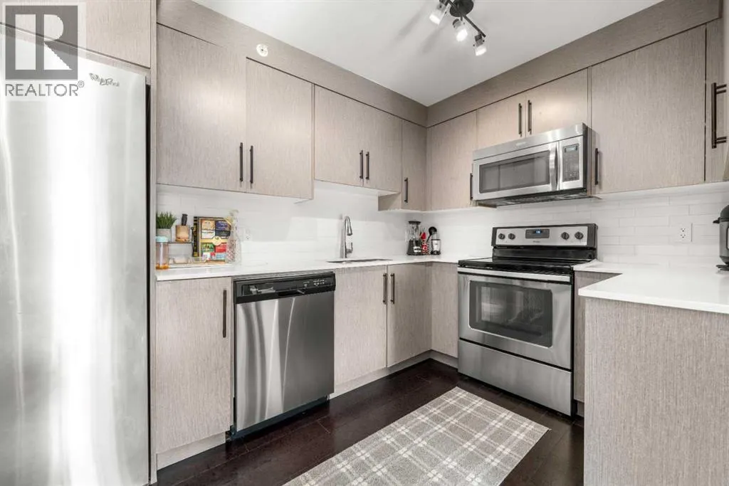 4403, 302 Skyview Ranch Drive NE