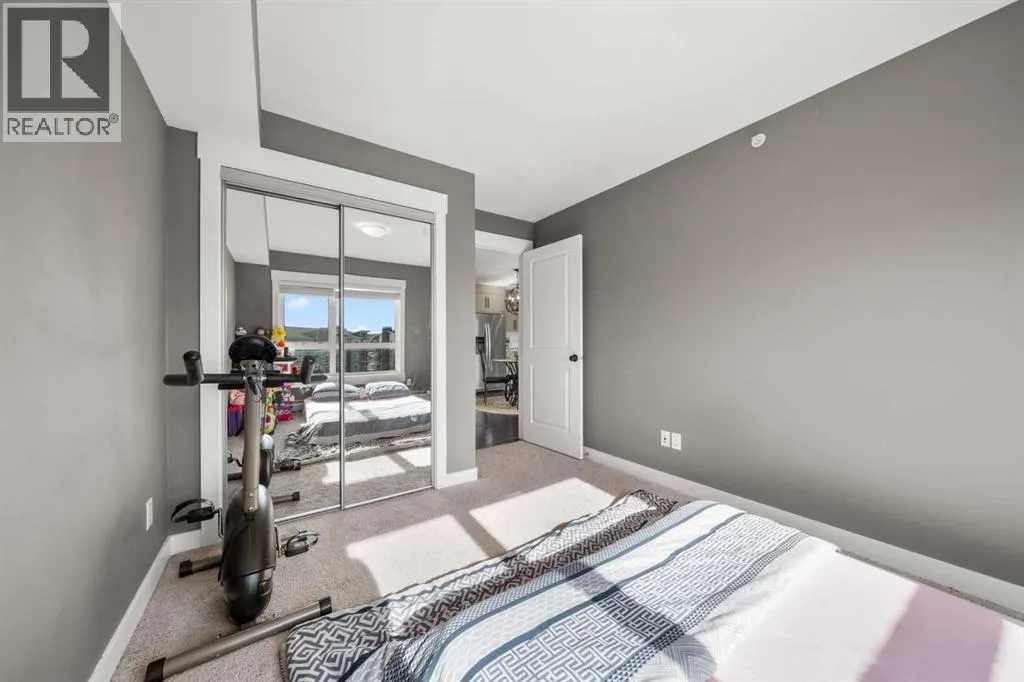 4403, 302 Skyview Ranch Drive NE