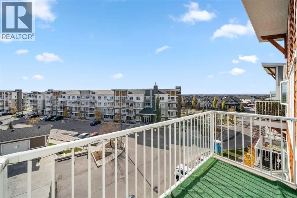 4403, 302 Skyview Ranch Drive NE