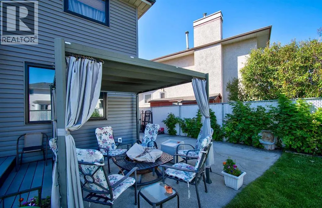 36 Harvest Oak Place NE