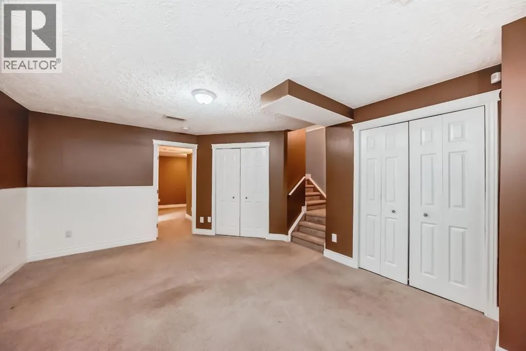 33 Covepark Road NE