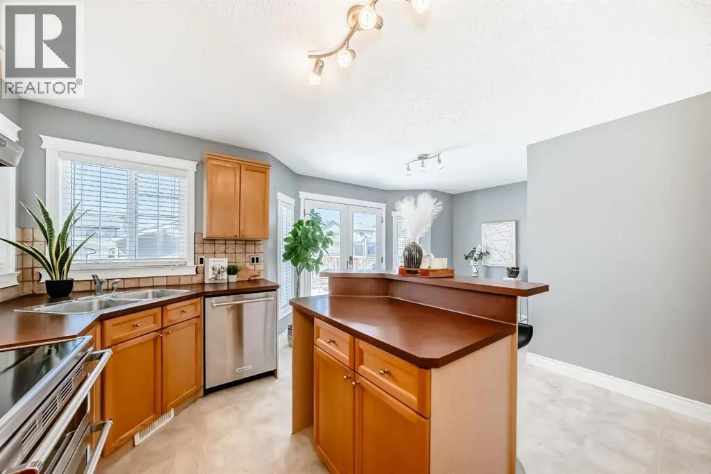 33 Covepark Road NE