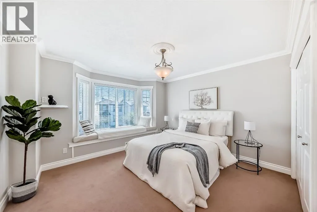 33 Covepark Road NE