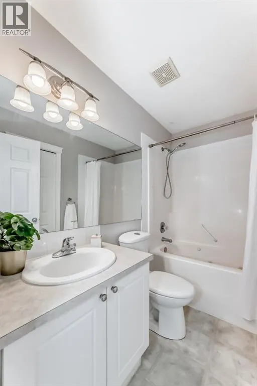 33 Covepark Road NE