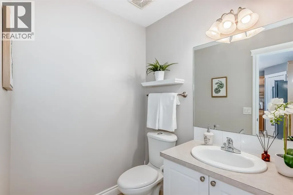 33 Covepark Road NE