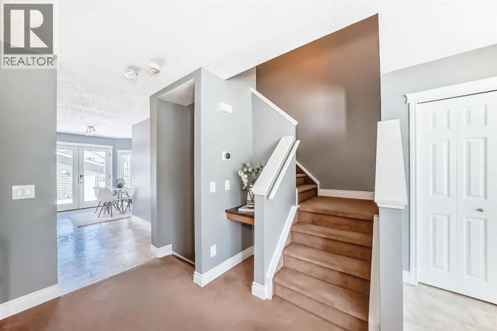 33 Covepark Road NE