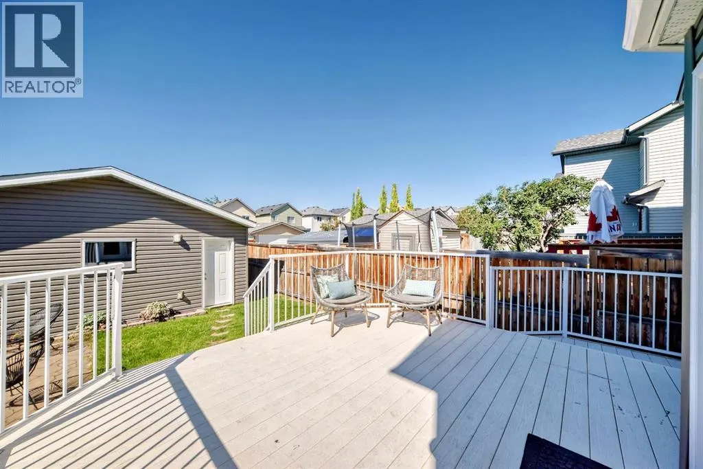 33 Covepark Road NE