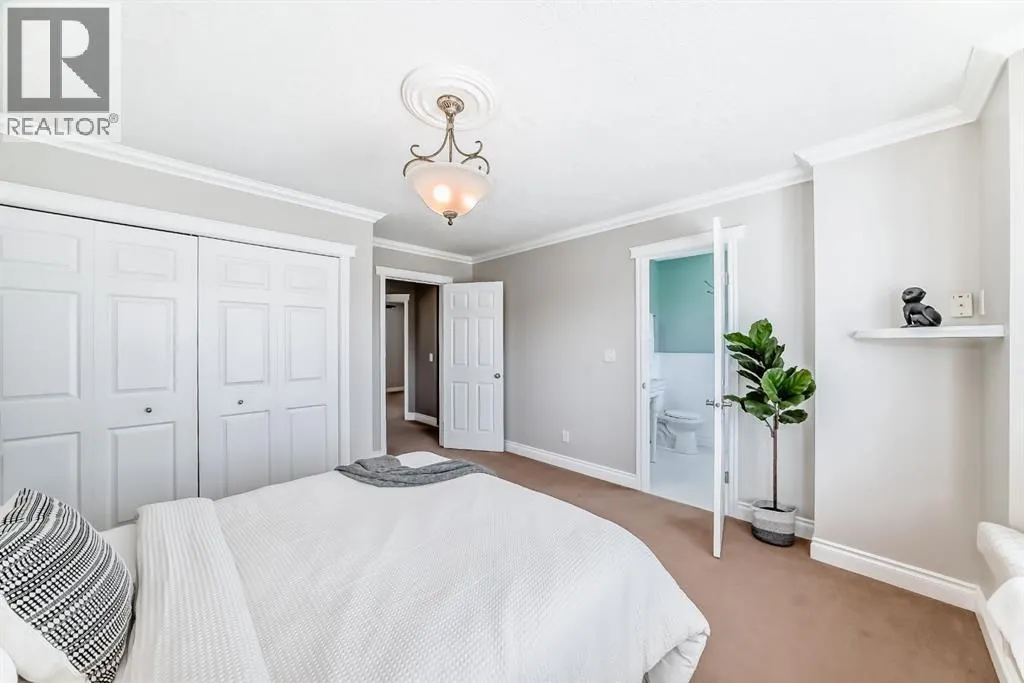 33 Covepark Road NE