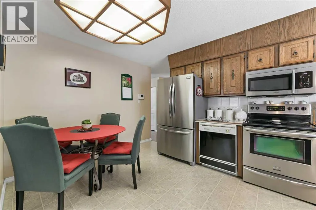 1860 Lysander Crescent SE
