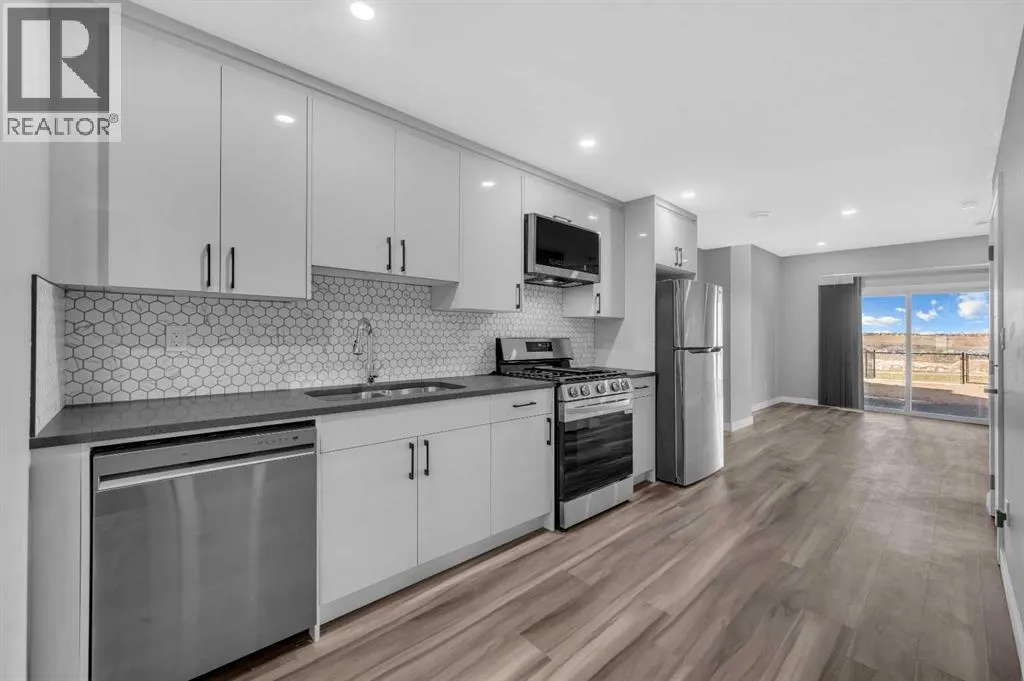 252 Walcrest View SE
