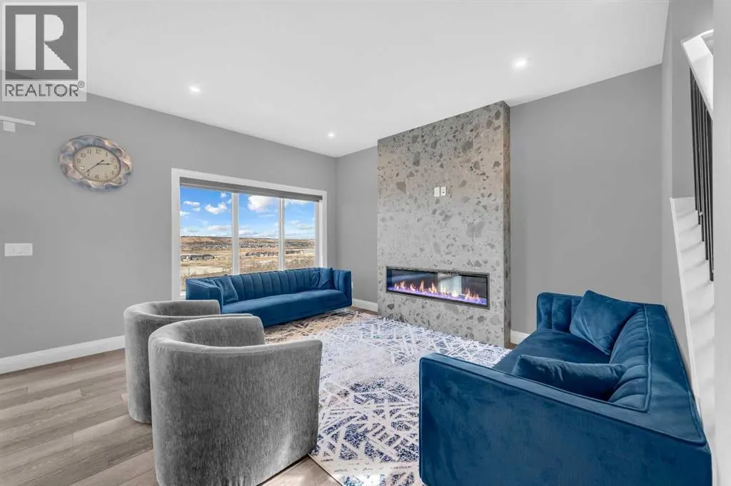 252 Walcrest View SE
