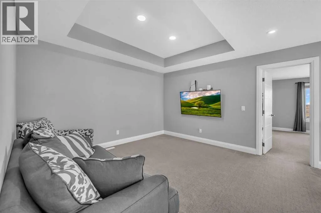 252 Walcrest View SE